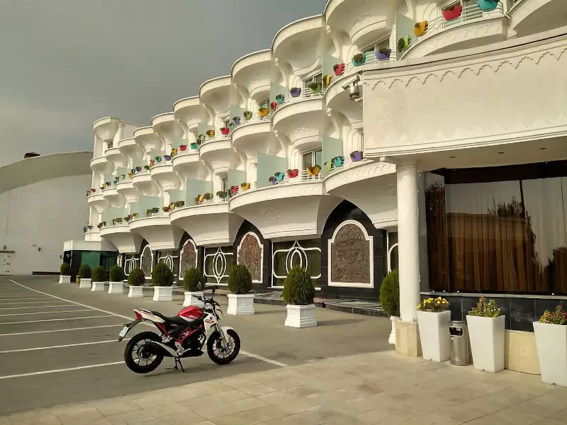 هتل بزرگ ارم